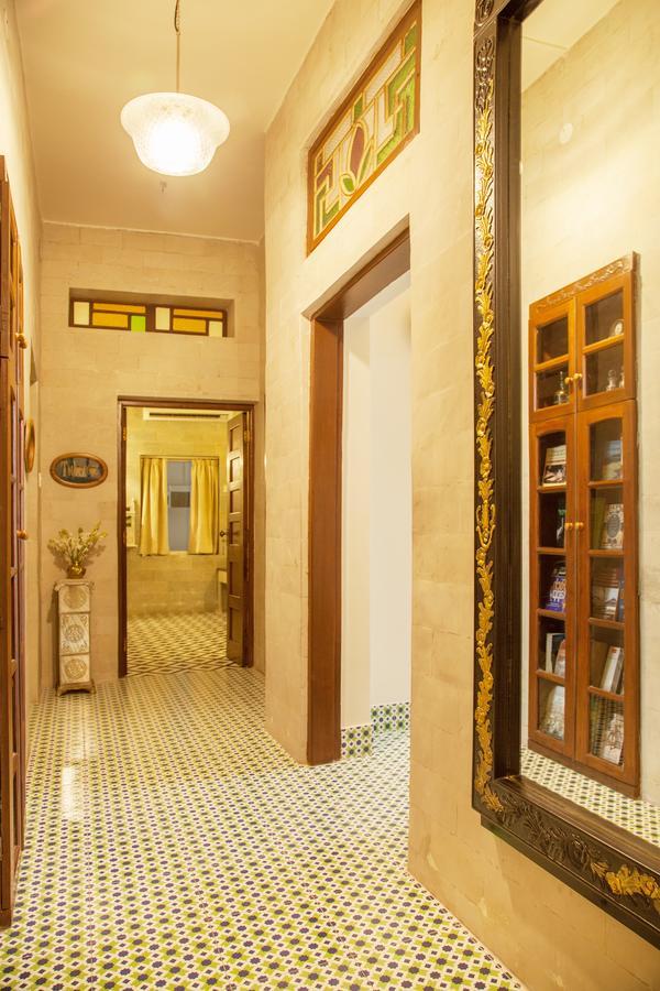 The Ivy House Bed and Breakfast Calcutta Exteriör bild